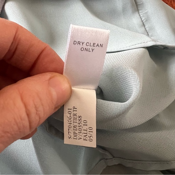 Banana Republic Silk Top Size S Petite Women’s Green Gray V Neck Tank Top Y2K - Picture 7 of 9